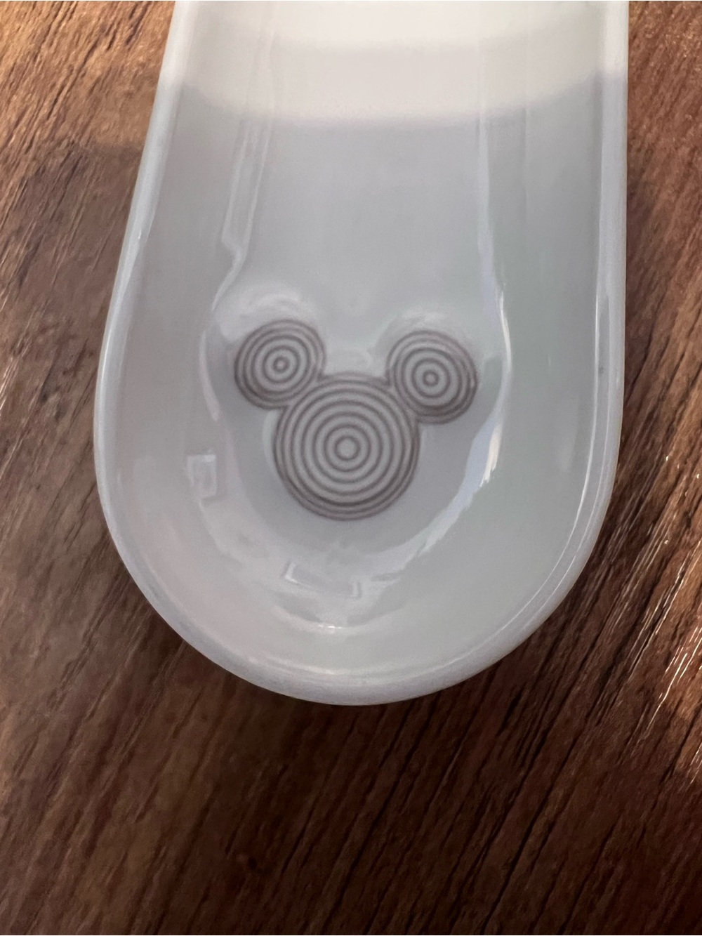 DISNEY PARKS MICKEY MOUSE CERAMIC EARS SPOON REST BLUE/WHITE "CHEF MICKEY” - Picture 4 of 8